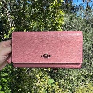 COACH VINTAGE Trifold Wallet Pink Pebble Leather Silver Hardware AUTHENTIC